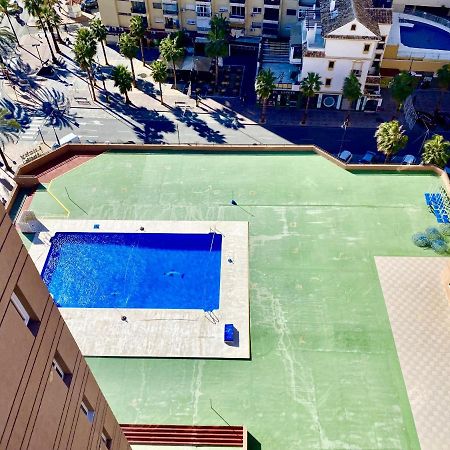 Las Palmeras - Best Location Cozy Apartment فوينخيرولا المظهر الخارجي الصورة