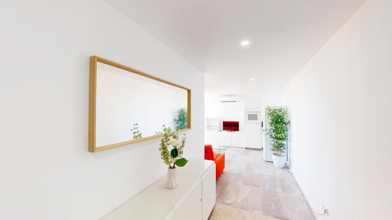 Las Palmeras - Best Location Cozy Apartment فوينخيرولا المظهر الخارجي الصورة