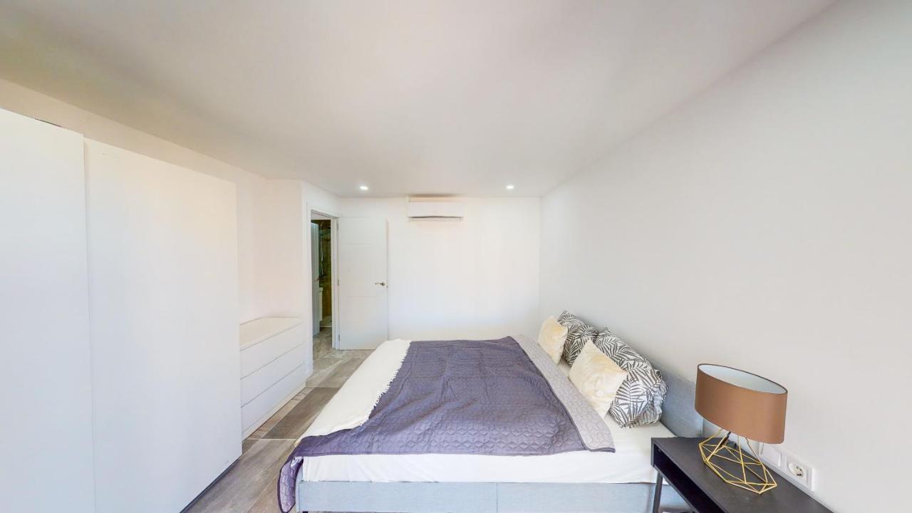 Las Palmeras - Best Location Cozy Apartment فوينخيرولا المظهر الخارجي الصورة